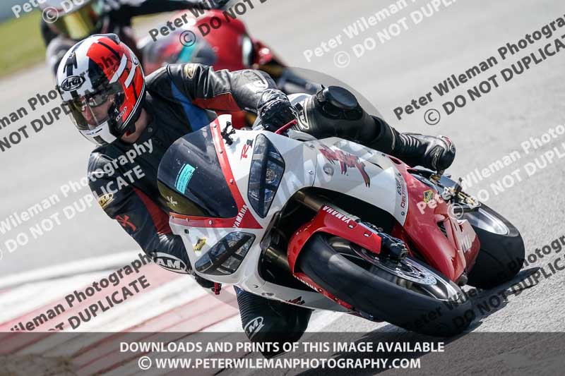 donington no limits trackday;donington park photographs;donington trackday photographs;no limits trackdays;peter wileman photography;trackday digital images;trackday photos